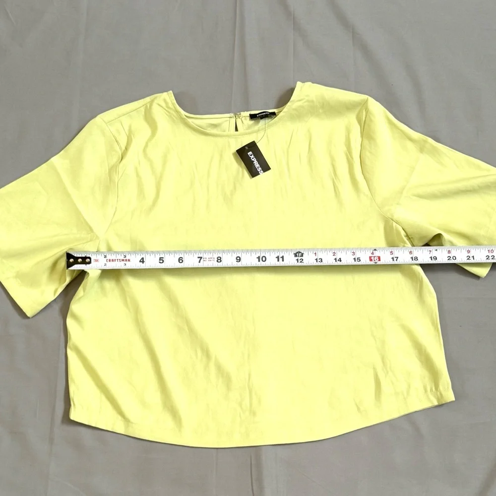 Express Light‎ Yellow Boxy Short-Sleeve Top - Picture 4 of 5
